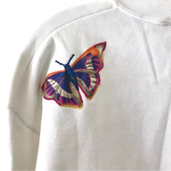 VINTAGE Butterflies Sweatshirt Women's Embroidered USA Cottage Core - Picture 6 of 9